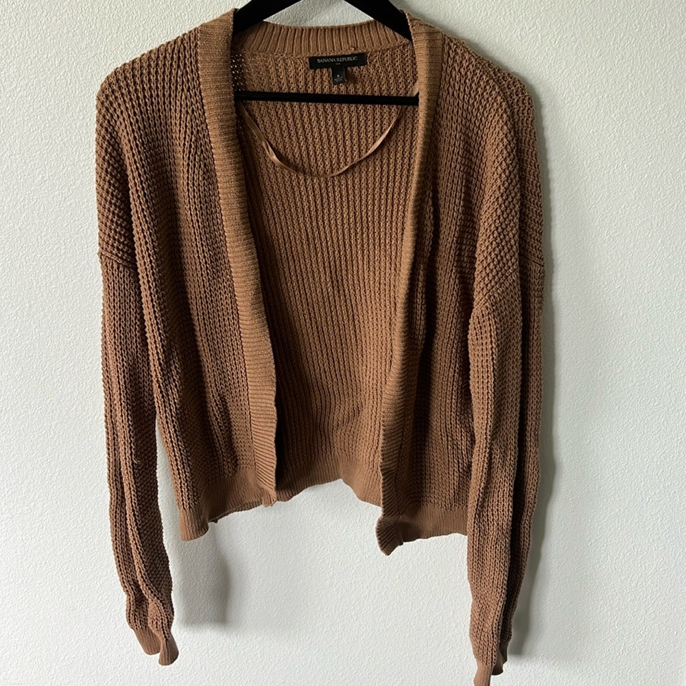 Banana Republic knit cropped cardigan women’s size small tan